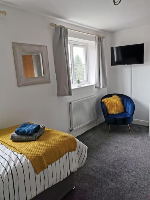 Modern Roomy 3 Bedroom Home 퍼쇼 외부 사진